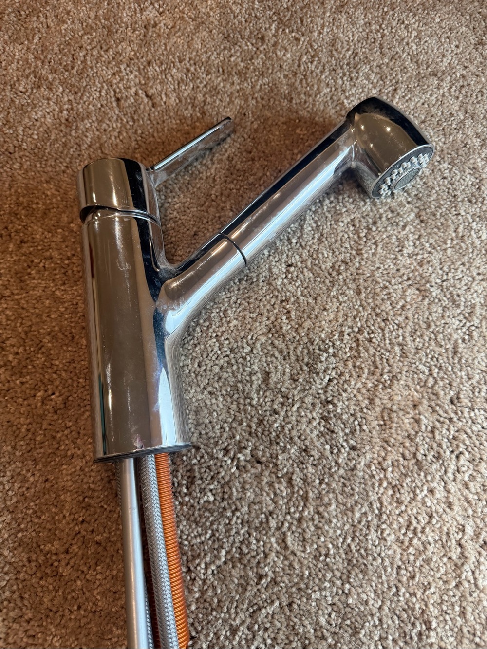 Moen Single-Handle Pull-Out Sprayer Kitchen Faucet with Power Clean in Chrome